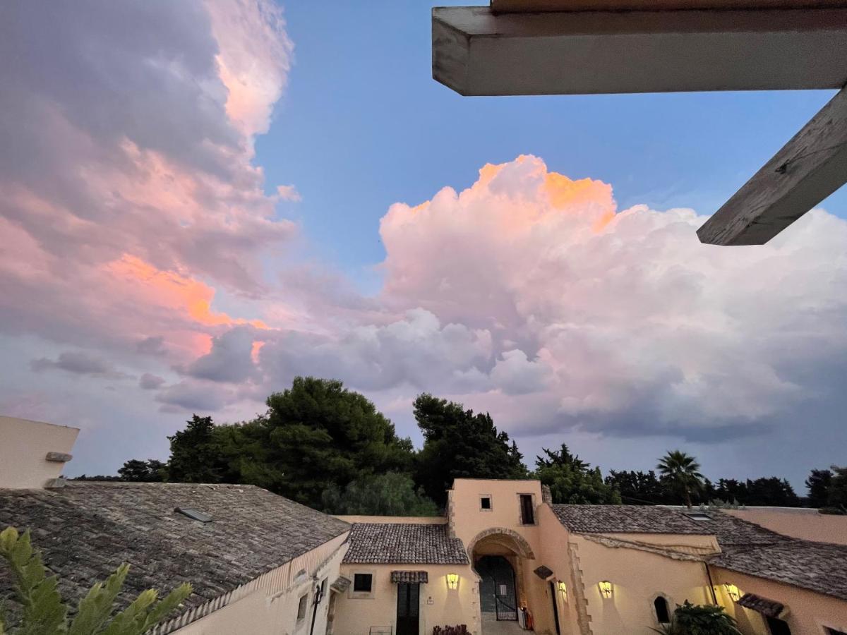 אבולה Chiusa Di Carlo Agriturismo מראה חיצוני תמונה