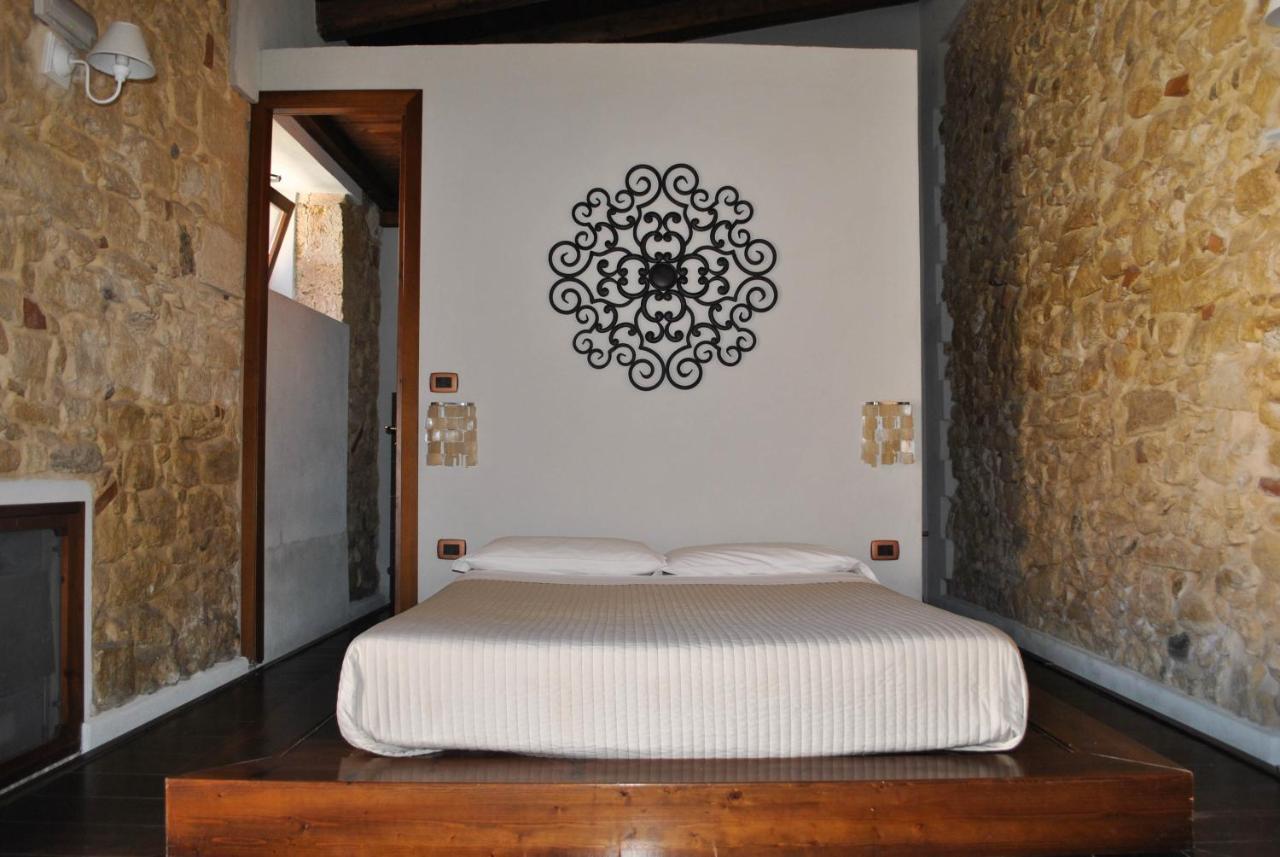 אבולה Chiusa Di Carlo Agriturismo מראה חיצוני תמונה